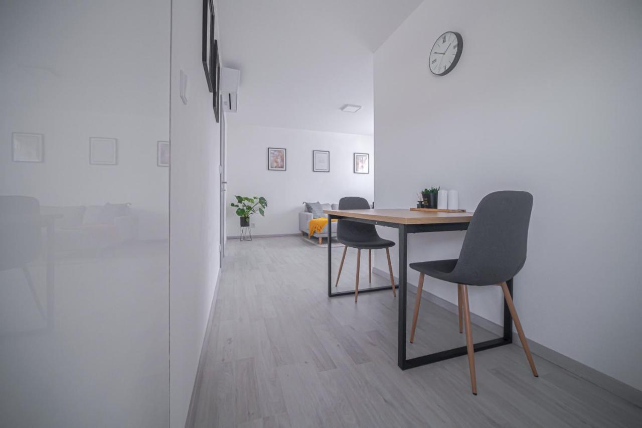 Grunt Apartments Mladá Boleslav Eksteriør bilde