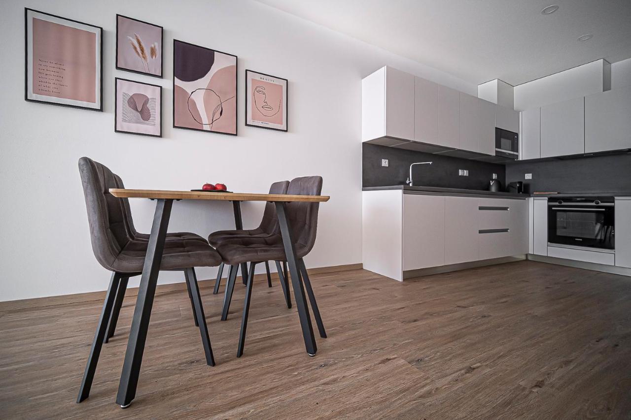 Grunt Apartments Mladá Boleslav Eksteriør bilde
